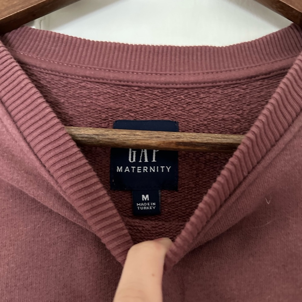 GAP Maternity Pullover Crewneck